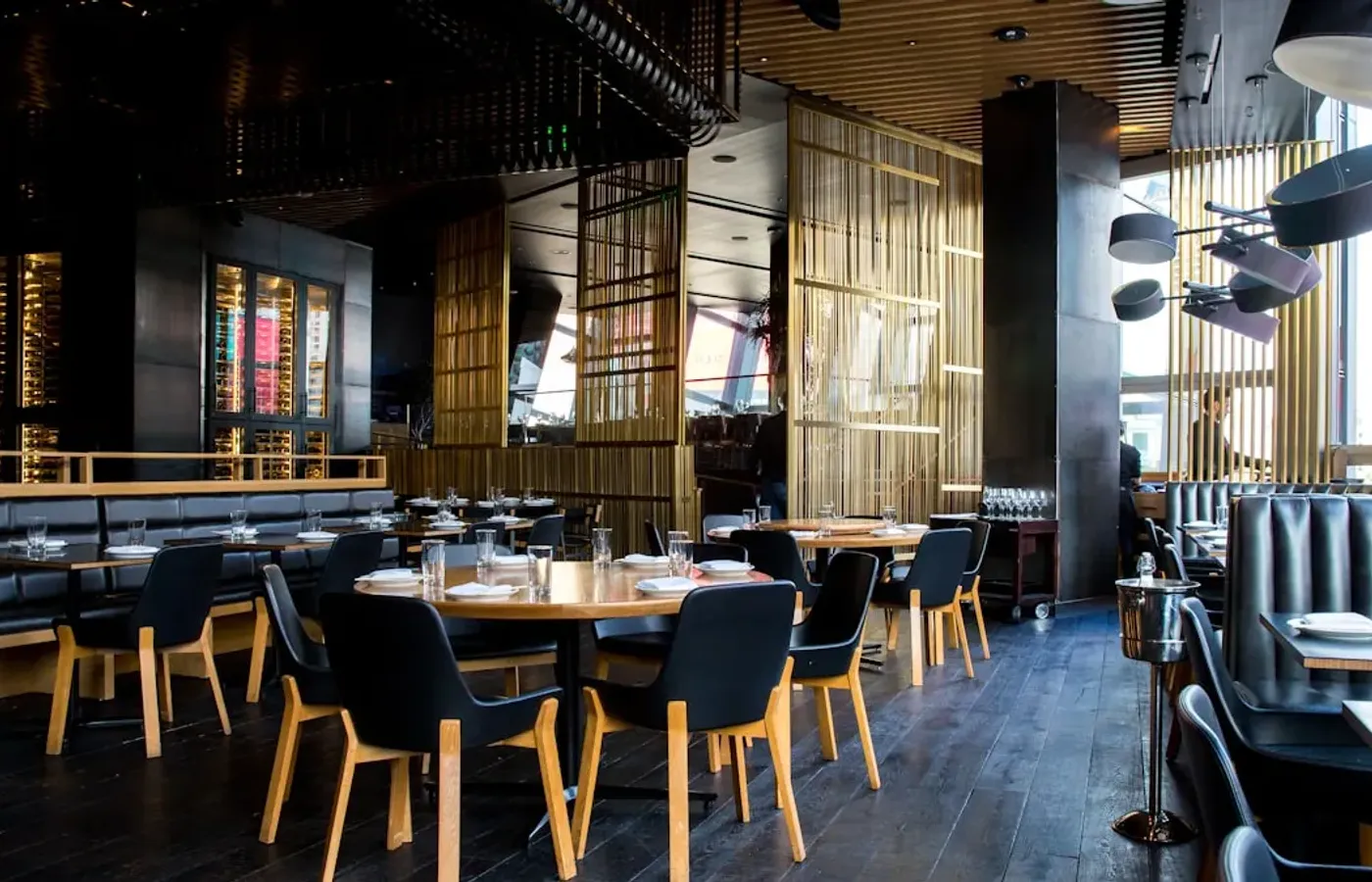 Restaurant website preview on a desktop browser